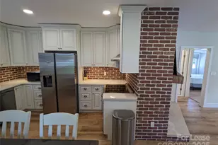 29 Woodrow Ave, Asheville, NC 28801 - Photo 2