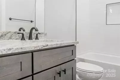 5751 Selkirk Drive, Hickory, NC 28601 - Photo 18