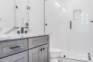 5751 Selkirk Dr, Hickory, NC 28601 - Photo 14