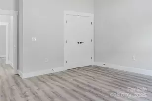 5751 Selkirk Dr, Hickory, NC 28601 - Photo 16