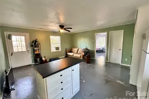 117 Robinson Ave, Matthews, NC 28104 - Photo 14