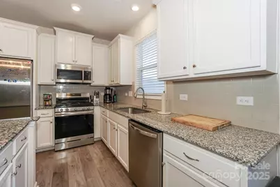 3800 Yorkshire Place, Sherrills Ford, NC 28682 - Photo 4