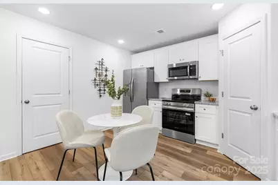 2940 21st Street Lane NE, Hickory, NC 28601 - Photo 8