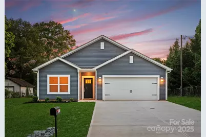 2940 21st Street Lane NE, Hickory, NC 28601 - Photo 2