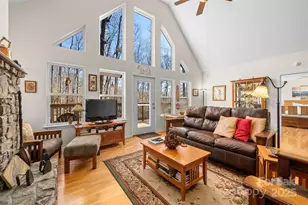 2959/2961 Bearwallow Mountain Rd, Hendersonville, NC 28792 - Photo 12