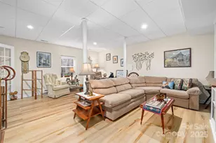 2959/2961 Bearwallow Mountain Rd, Hendersonville, NC 28792 - Photo 30