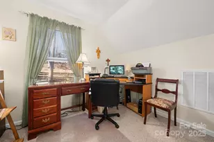 2959/2961 Bearwallow Mountain Rd, Hendersonville, NC 28792 - Photo 18