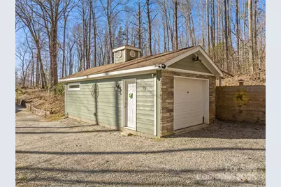 2959/2961 Bearwallow Mountain Road, Hendersonville, NC 28792 - Photo 8