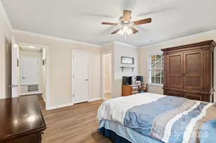 8025 Crockett Ln, Charlotte, NC 28270 - Photo 18