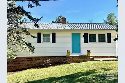 411 Poplar Avenue, West Jefferson, NC 28694 - Photo 2