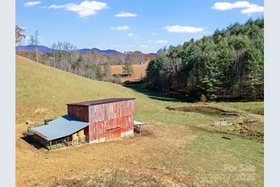 321 Lyle Lane, Green Mountain, NC 28740 - Photo 14