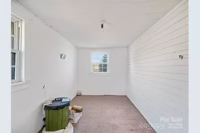 321 Lyle Lane, Green Mountain, NC 28740 - Photo 30