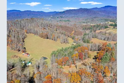 321 Lyle Lane, Green Mountain, NC 28740 - Photo 18