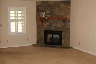 542 Camrose Cir NE, Concord, NC 28025 - Photo 4