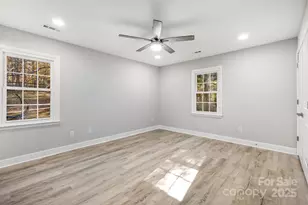 1111 Somersby Ln, Matthews, NC 28105 - Photo 6