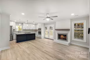 1111 Somersby Ln, Matthews, NC 28105 - Photo 2