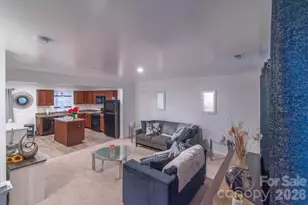 2715 Sydney Overlook Ln, Charlotte, NC 28269 - Photo 6