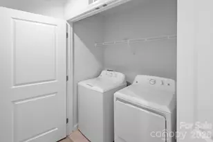 2715 Sydney Overlook Ln, Charlotte, NC 28269 - Photo 20