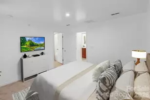 2715 Sydney Overlook Ln, Charlotte, NC 28269 - Photo 10