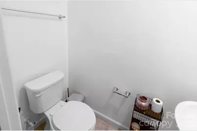 2715 Sydney Overlook Lane, Charlotte, NC 28269 - Photo 10