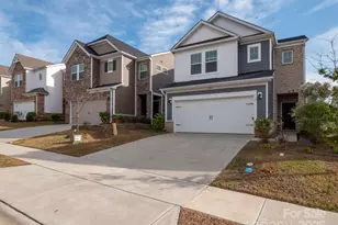 527 Palmarosa St, Fort Mill, SC 29715 - Photo 2