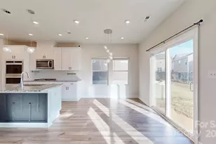 527 Palmarosa St, Fort Mill, SC 29715 - Photo 10