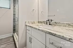 924 Westbrook Dr, Charlotte, NC 28202 - Photo 24