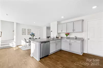 2721 Waybrook Drive, Dallas, NC 28034 - Photo 8