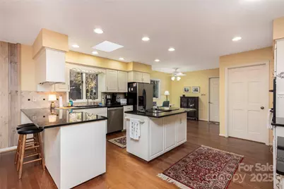 572 N East Shore Drive, Lake Toxaway, NC 28747 - Photo 10