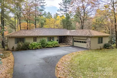 572 N East Shore Drive, Lake Toxaway, NC 28747 - Photo 1