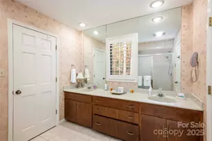 572 N E Shore Dr, Lake Toxaway, NC 28747 - Photo 22