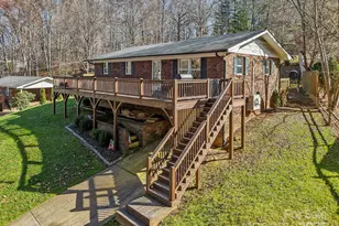 199 Davis Cove Rd, Waynesville, NC 28786 - Photo 2