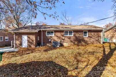 844 Squirrel Hill Road, Charlotte, NC 28213 - Photo 2