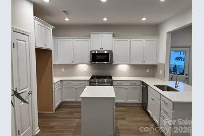 11549 Glasden Lane, Charlotte, NC 28278 - Photo 2