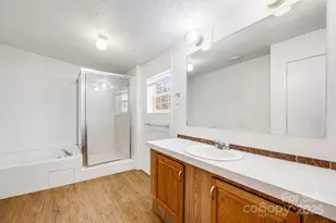 20 Luckenbach Dr, Fairview, NC 28730 - Photo 24