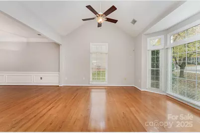 5923 Swanston Drive, Charlotte, NC 28269 - Photo 6