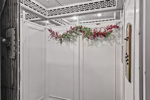 301 W 10th Street W, Charlotte, NC 28202 - Photo 40