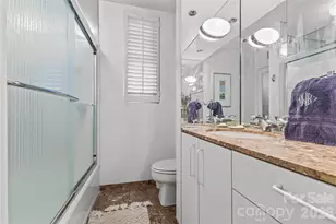 301 W 10th Street W, Charlotte, NC 28202 - Photo 28