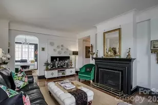 301 W 10th Street W, Charlotte, NC 28202 - Photo 8