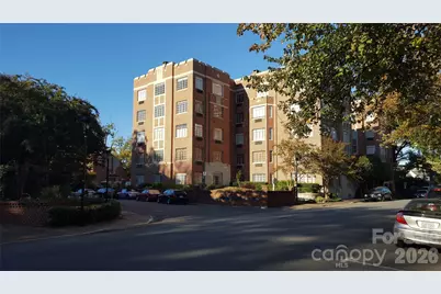 301 W 10th Street W #206, Charlotte, NC 28202 - Photo 4