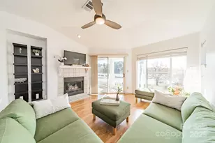 17919 Kings Point Dr, Cornelius, NC 28031 - Photo 16