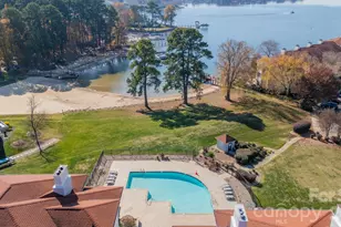 17919 Kings Point Dr, Cornelius, NC 28031 - Photo 4