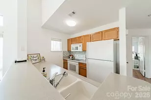 17919 Kings Point Dr, Cornelius, NC 28031 - Photo 12