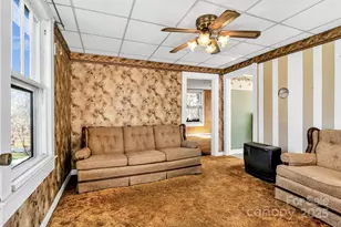 302 S Whitted St, Hendersonville, NC 28739 - Photo 30