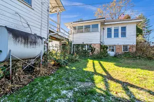 302 S Whitted St, Hendersonville, NC 28739 - Photo 8