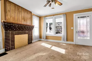 302 S Whitted St, Hendersonville, NC 28739 - Photo 34