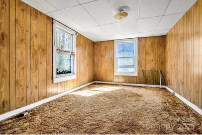 302 S Whitted Street, Hendersonville, NC 28739 - Photo 32