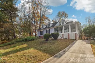 5618 All Saints Ln, Charlotte, NC 28226 - Photo 2