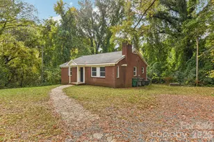 2996 Shady Ln, Charlotte, NC 28208 - Photo 2