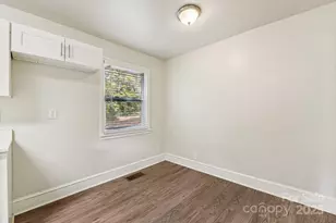 2996 Shady Ln, Charlotte, NC 28208 - Photo 10